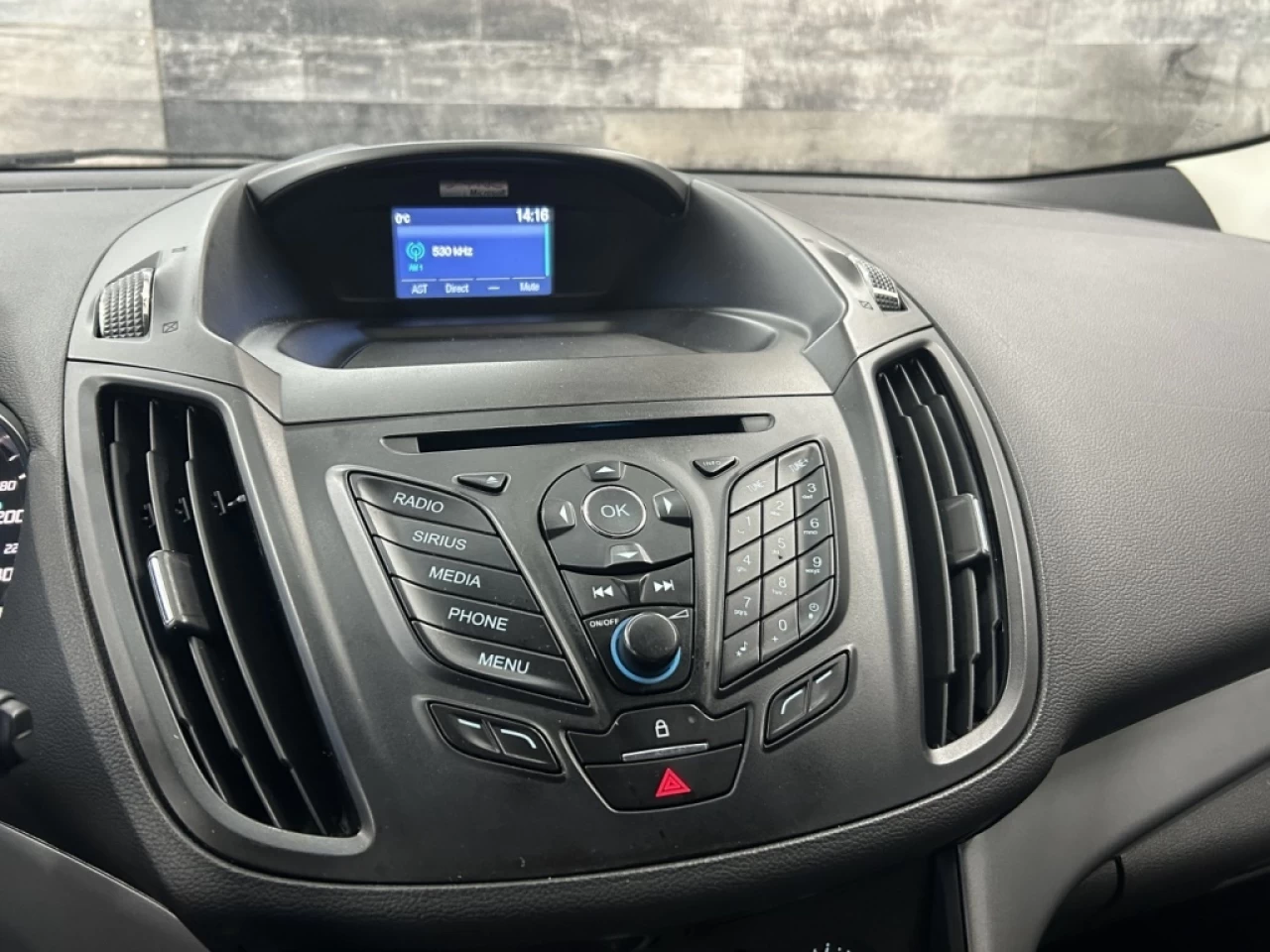 2015 Ford Escape SE CAM DE RECUL BLUETOOTH **APPROUVÉ À 99.9%** Image principale