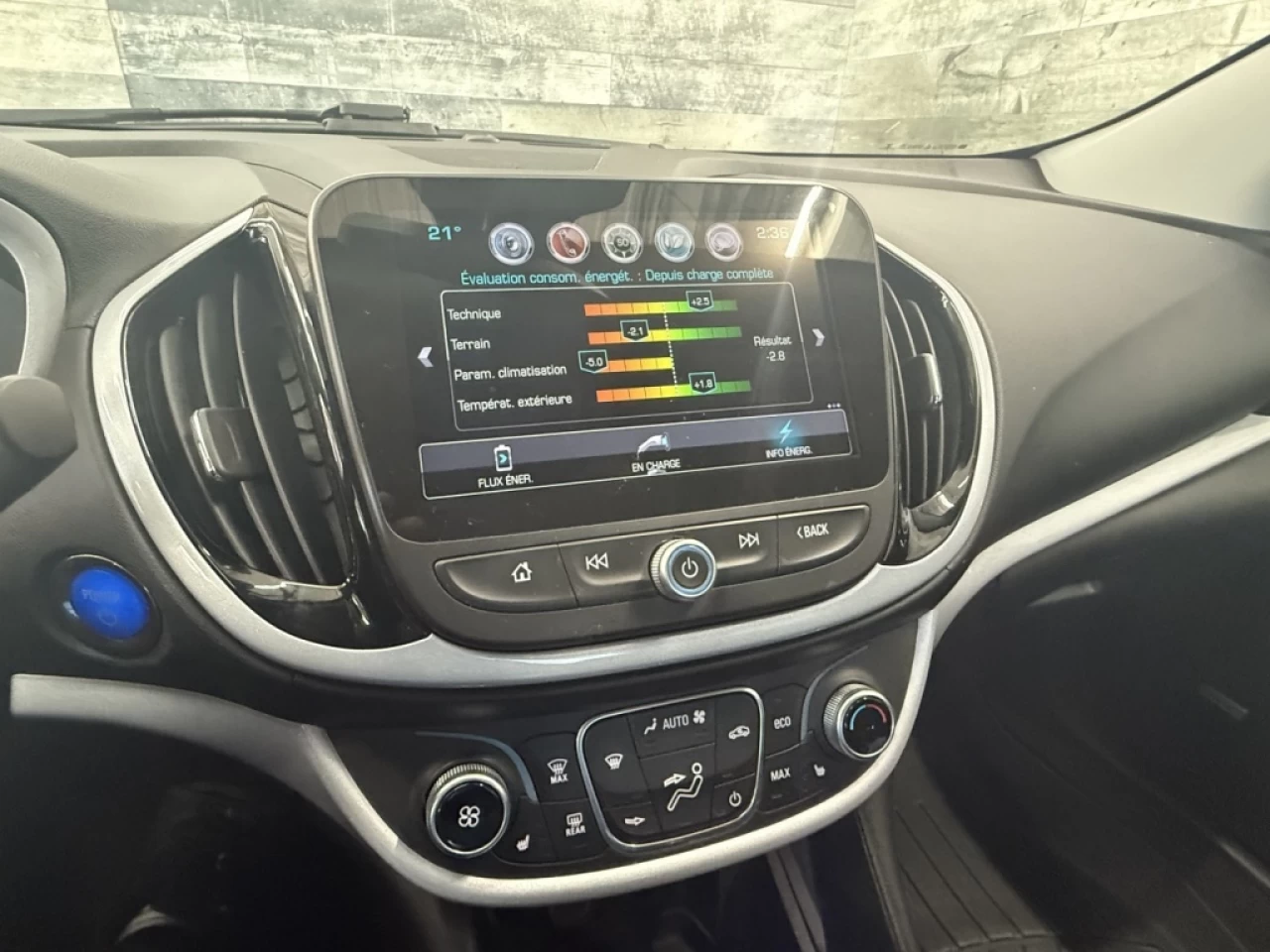 2018 Chevrolet Volt LT AUTO BLUETOOTH **APPROUVÉ À 99.9%** Image principale