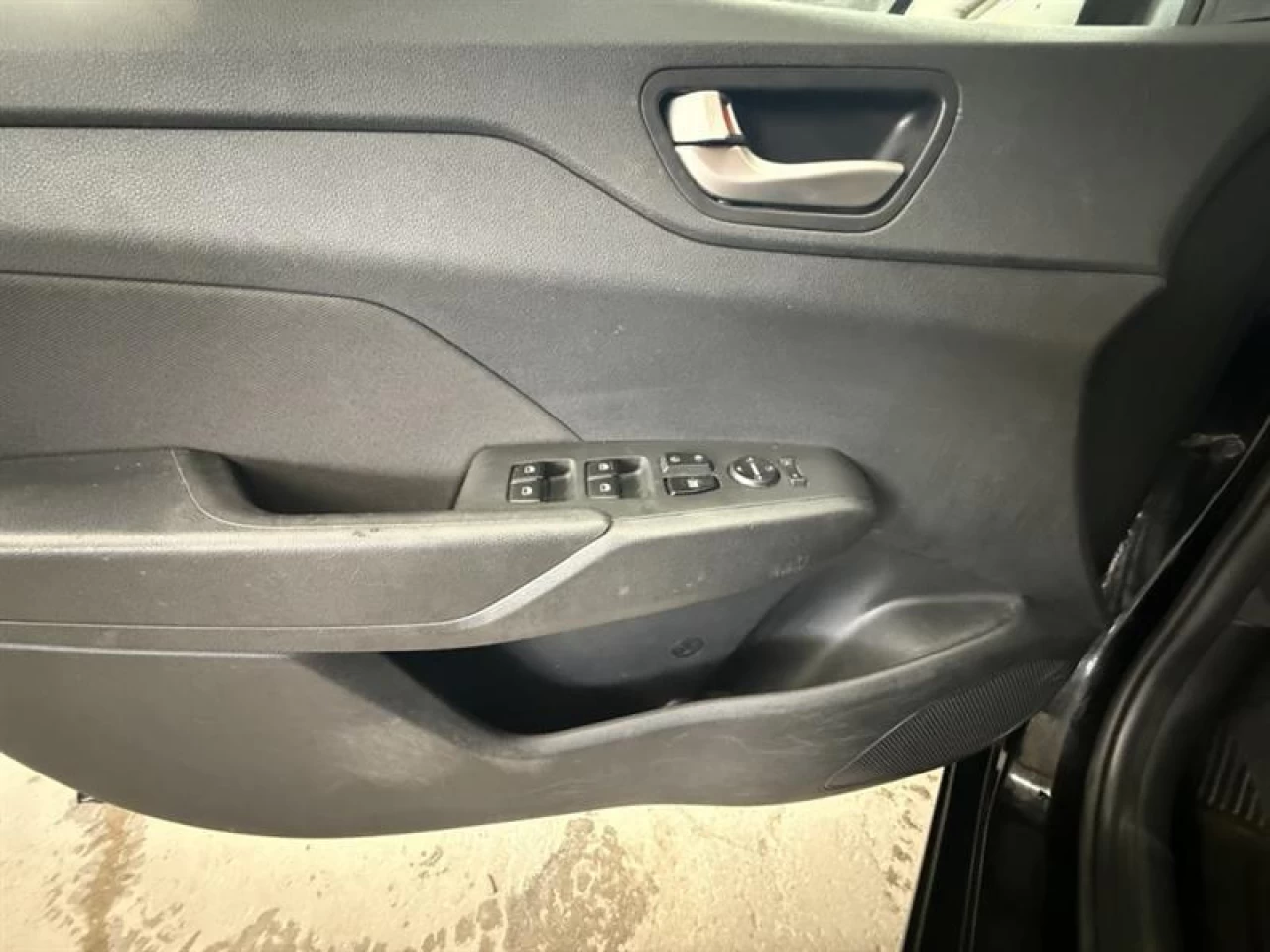 2019 Hyundai Accent Ultimate Bluetooth Volant et sieges chauffant **AP Main Image