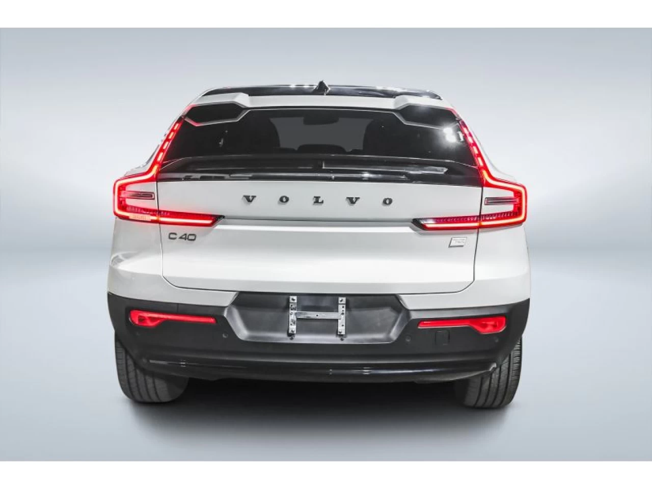 2023 Volvo C40 Twin eAWD Plus Image principale