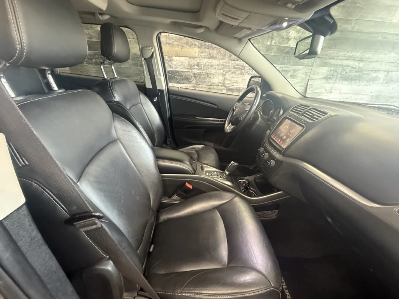 2017 Dodge Journey Crossroad AWD 7 PASS CUIR TOIT **APPROUVÉ À 99.9%* Image principale