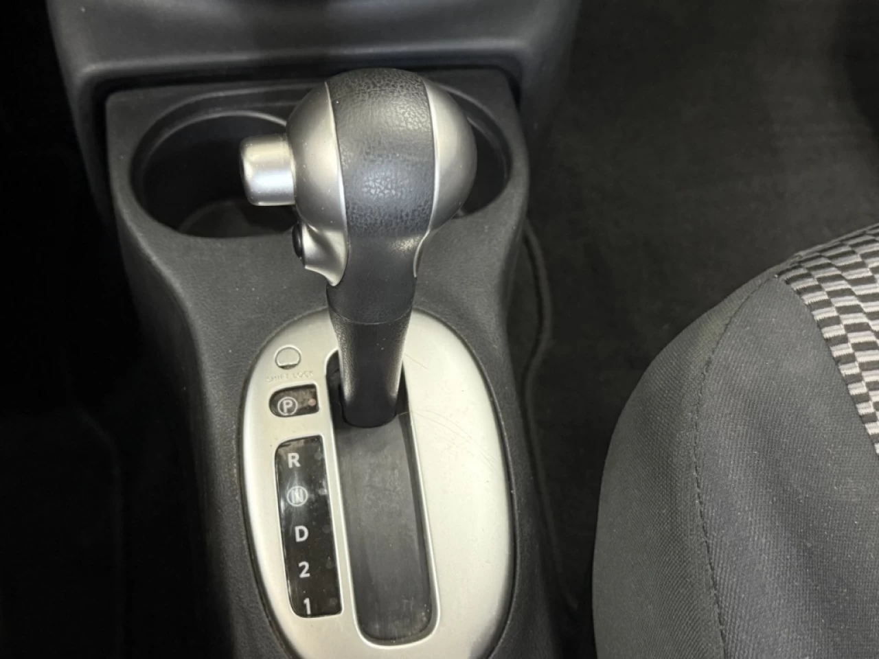2018 Nissan Micra S AUTO BLUETOOTH MAGS **APPROUVÉ À 99.9%** Image principale