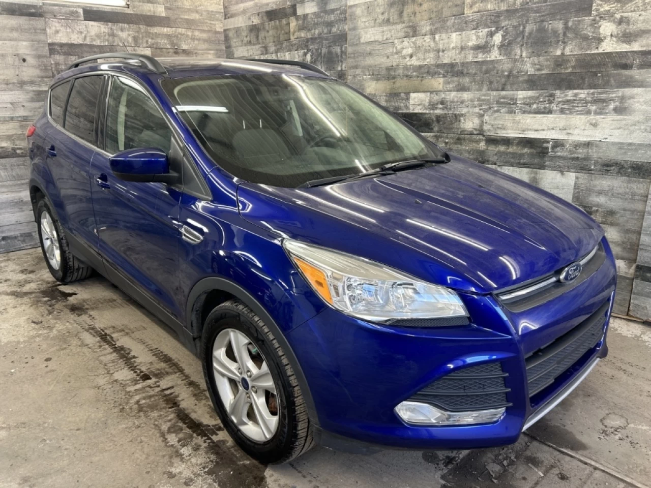 2015 Ford Escape SE CAM DE RECUL BLUETOOTH **APPROUVÉ À 99.9%** Image principale