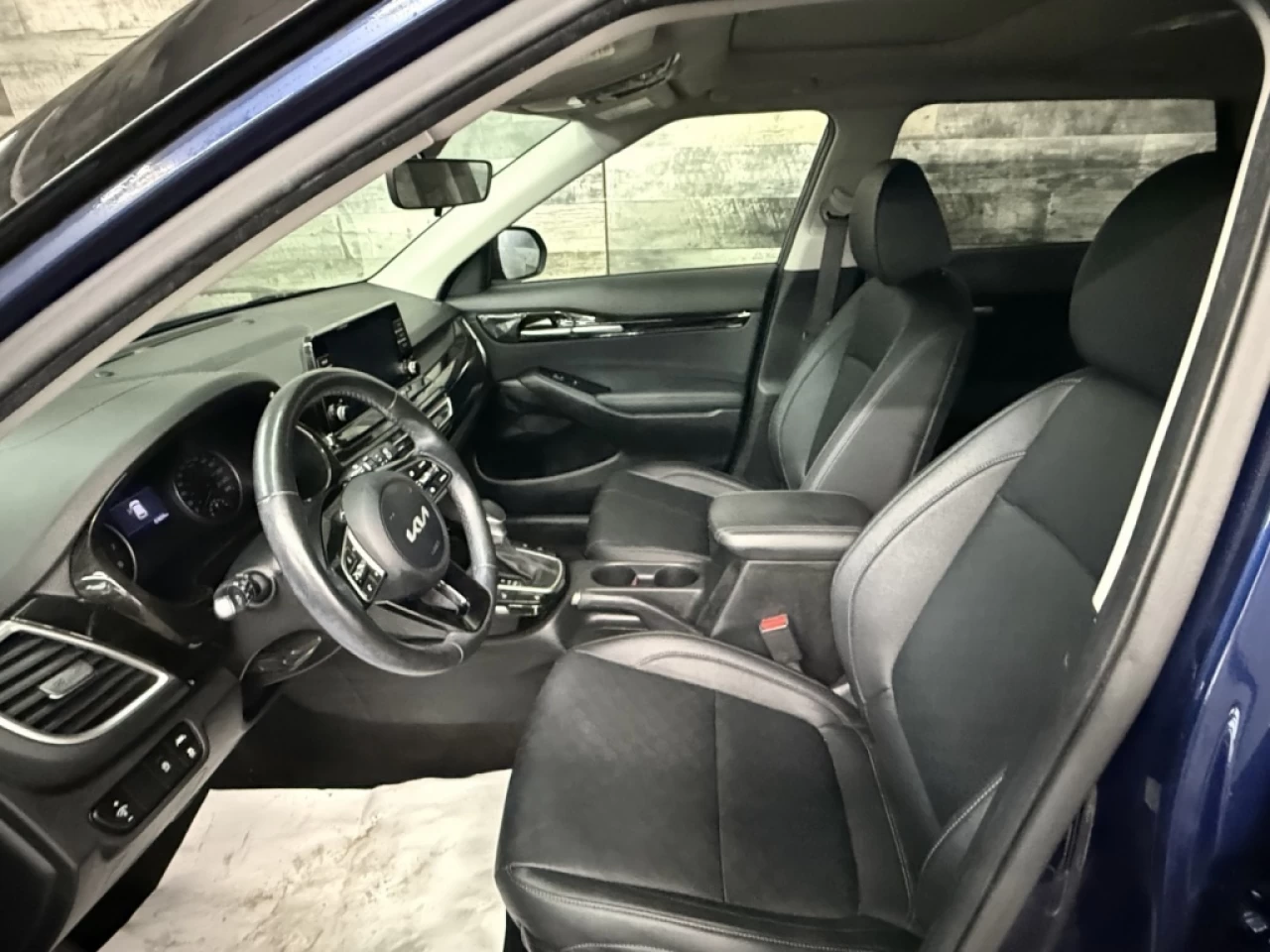 2023 Kia Seltos EX Awd cuir apple carplay Toit **approuvÉe 99,9%** Image principale