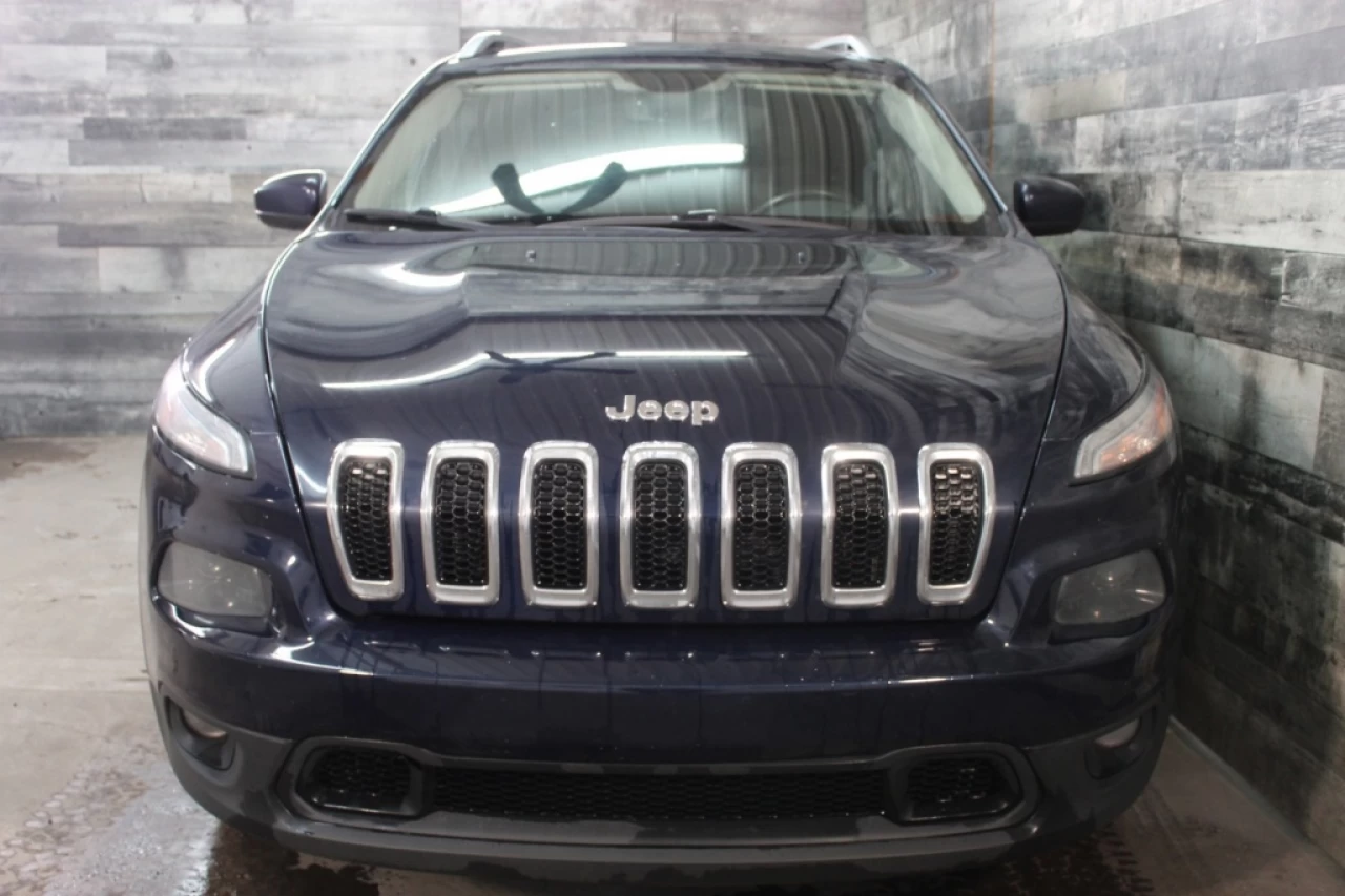 2016 Jeep Cherokee North V6 4X4 CAM DE RECUL **APPROUVÉ À 99.9%** Image principale