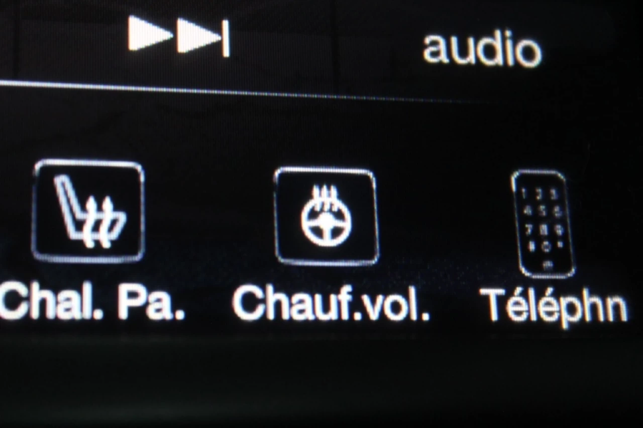 2016 Jeep Cherokee North V6 4X4 CAM DE RECUL **APPROUVÉ À 99.9%** Image principale