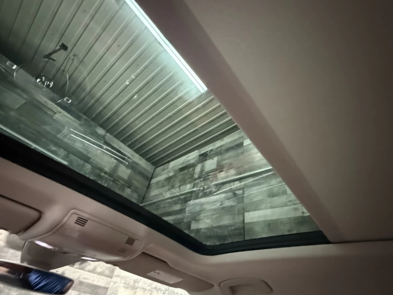 2020 Volkswagen Tiguan Highline AWD CUIR TOIT NAV **APPORUVÉ À 99.9%** Image principale