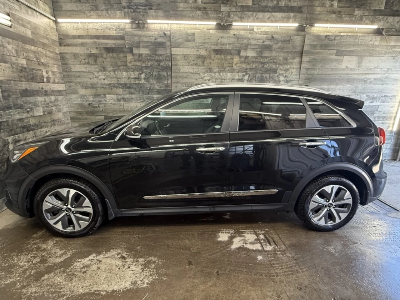 2020 Kia Niro SX Touring ÉLEC CUIR TOIT NAV BLUETOOTH **APPROUVÉ Image principale