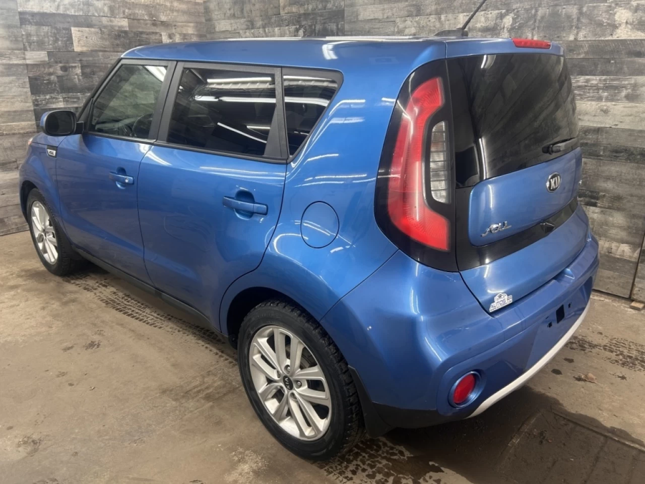 2018 Kia Soul EX CUIR TOIT CAM DE RECUL **APPROUVÉ À 99.9%** Image principale