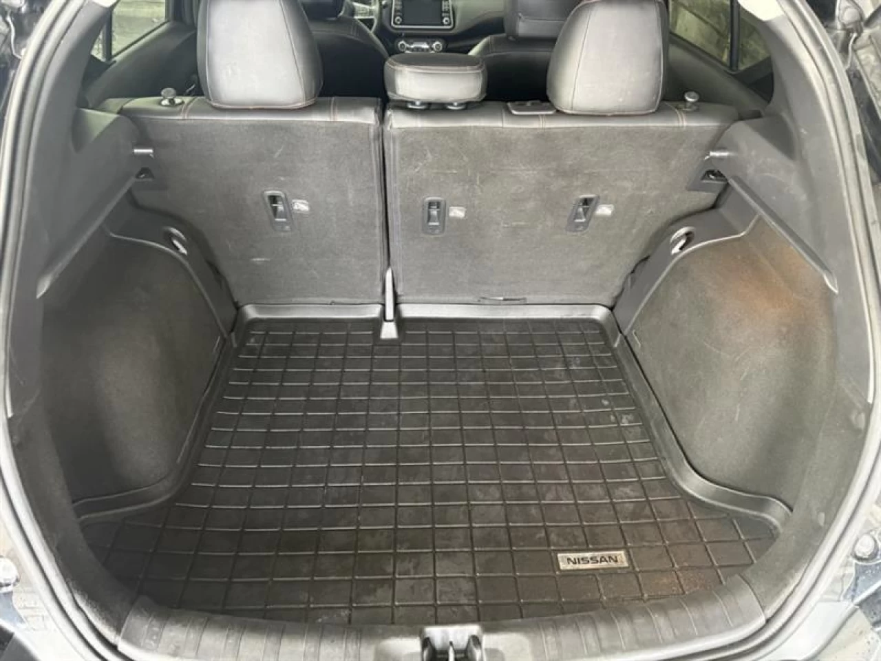 2019 Nissan Kicks SR CUIR ** APPROUVÉ À 99.9% ** Image principale