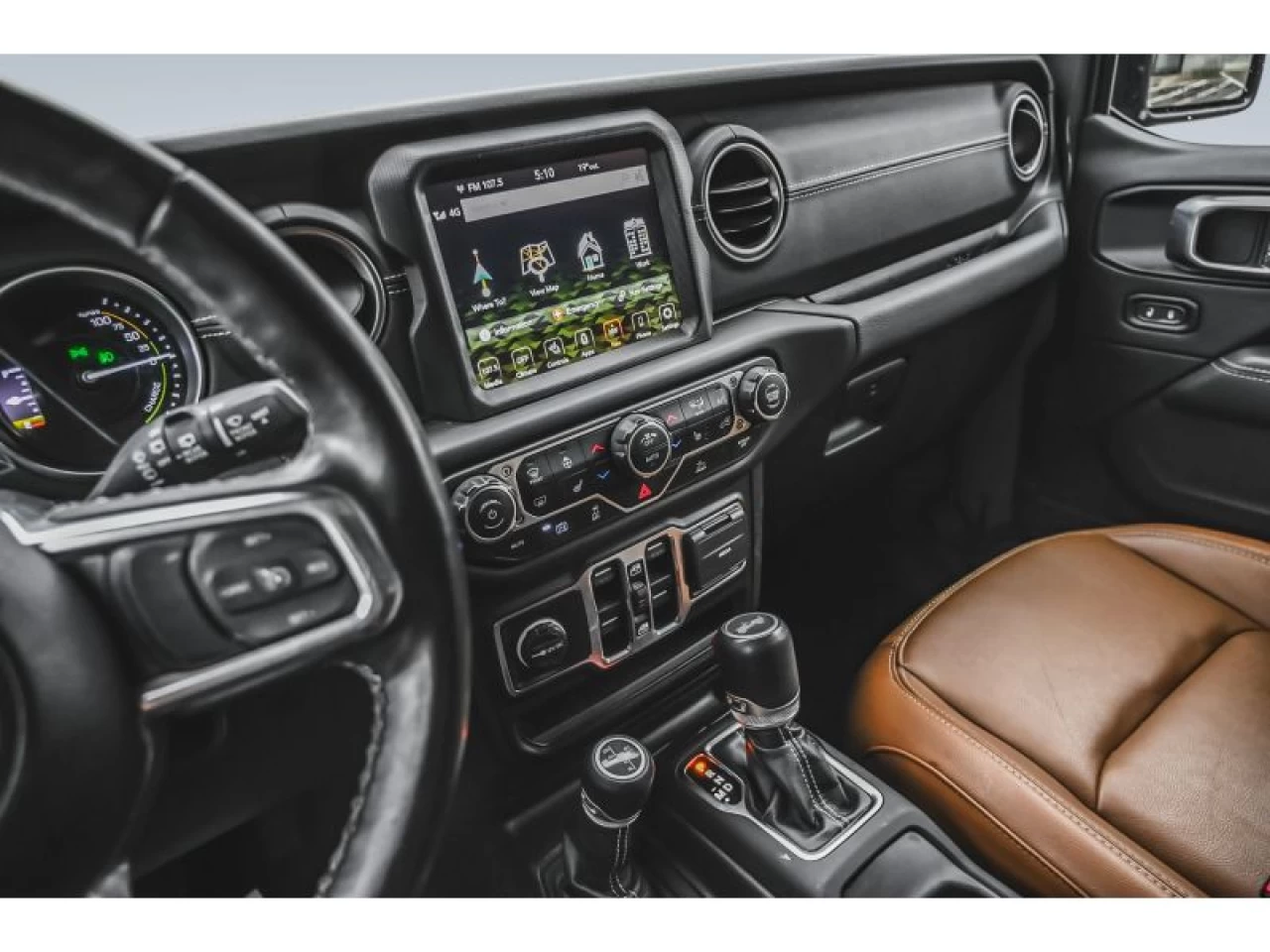 2022 Jeep Wrangler 4xe Unlimited Sahara 4x4 hybride Image principale