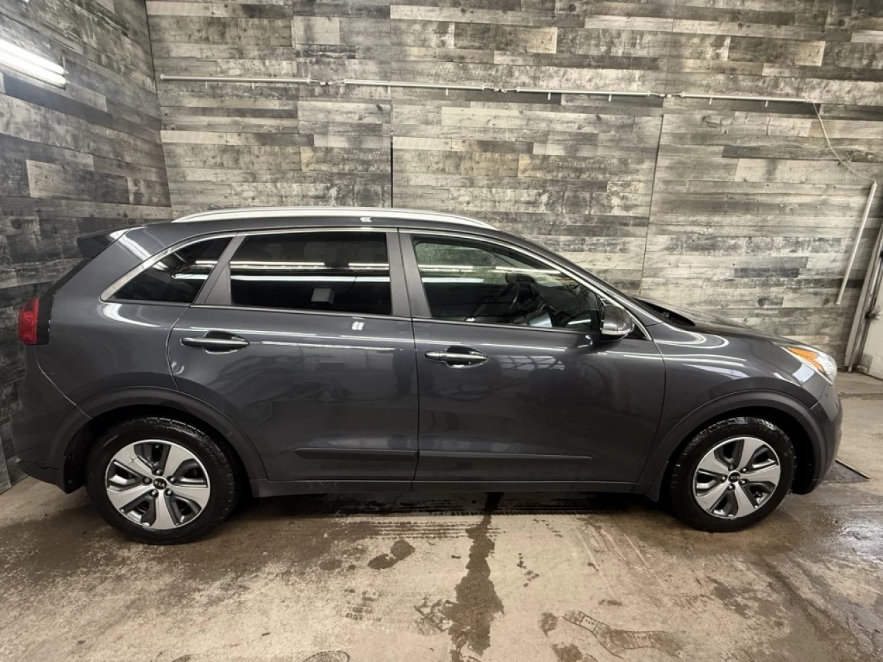 2019 Kia Niro EX HYBRID CUIR TOIT ** APPROUVÉ À 99.9%** Main Image
