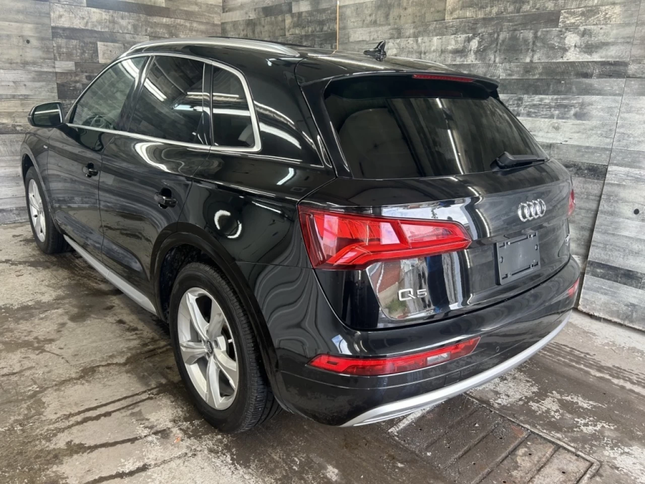 2018 Audi Q5 Progressiv AWD CUIR NAV TOIT PANO **APPROUVÉ À 99. Main Image