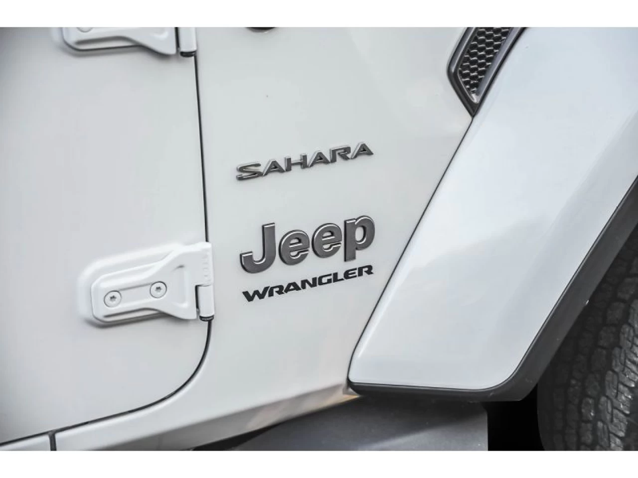 2023 Jeep Wrangler Sahara 4 Door 4x4 V6 GROUPE TEMPS FROID Image principale