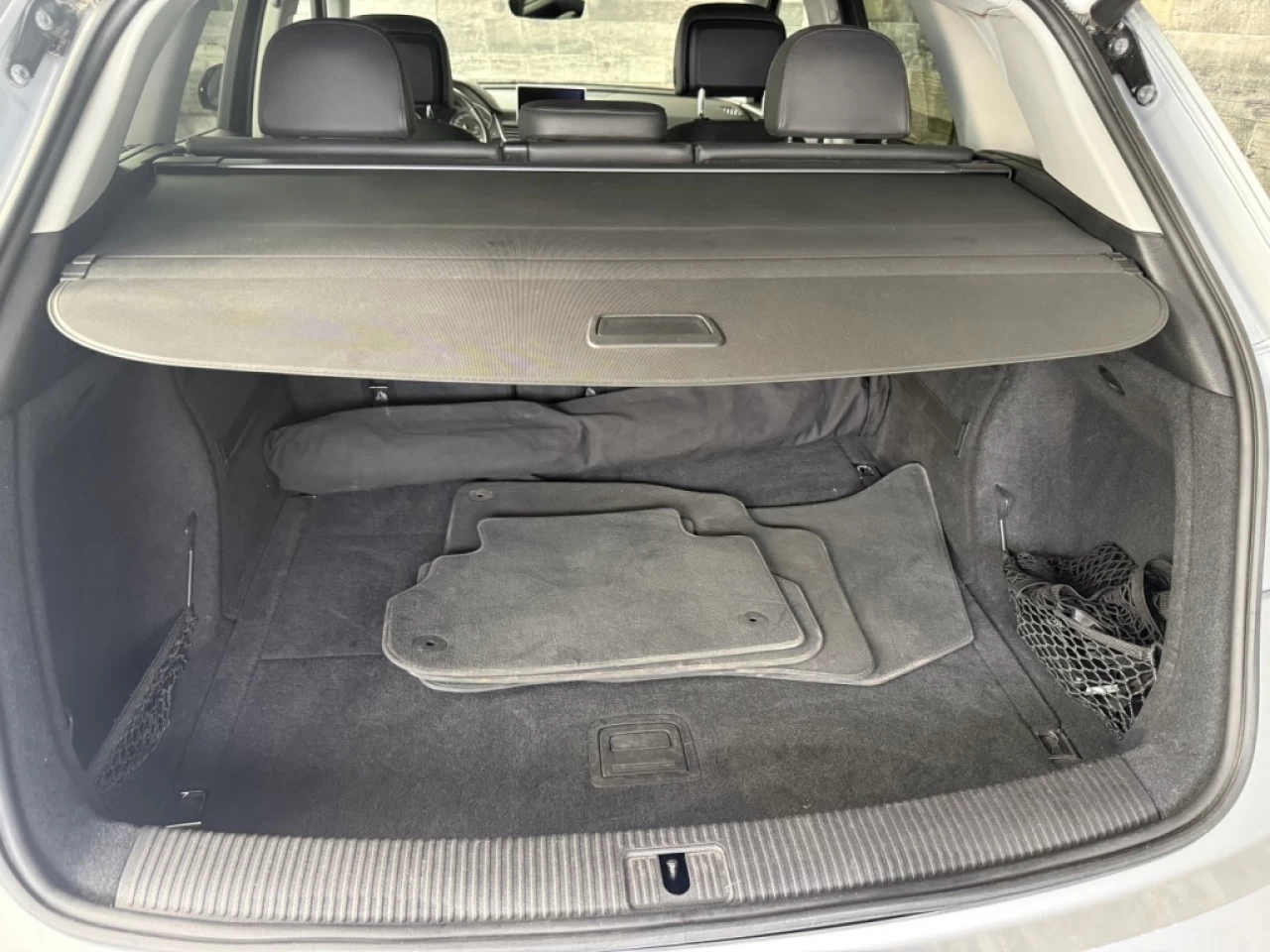 2018 Audi Q5 Komfort AWD CUIR NAV **APPROUVÉ À 99.9%** Image principale