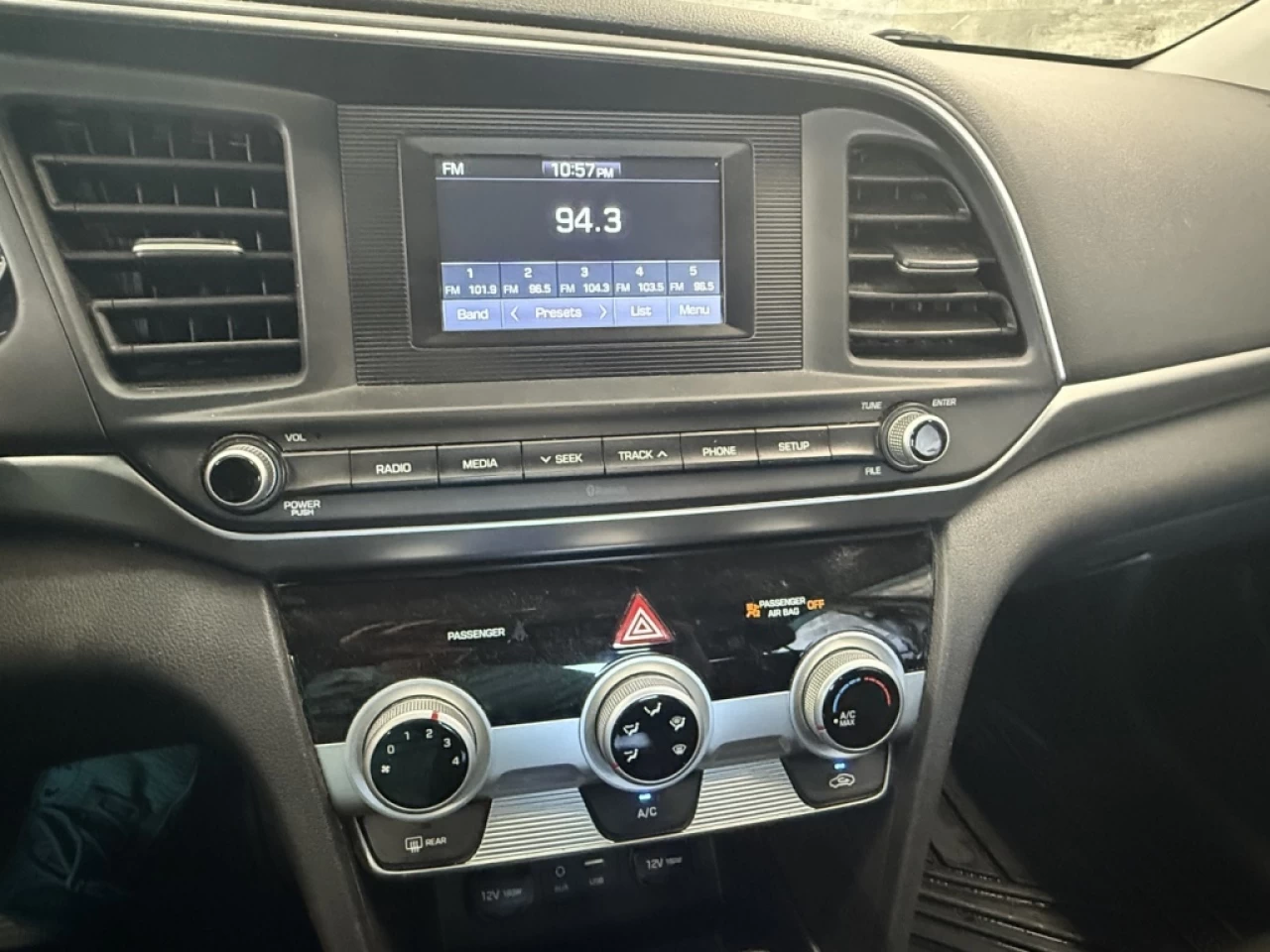 2019 Hyundai Elantra Essential AUTO BLUETOOTH CAM DE RECUL **APPROUVÉ À Image principale