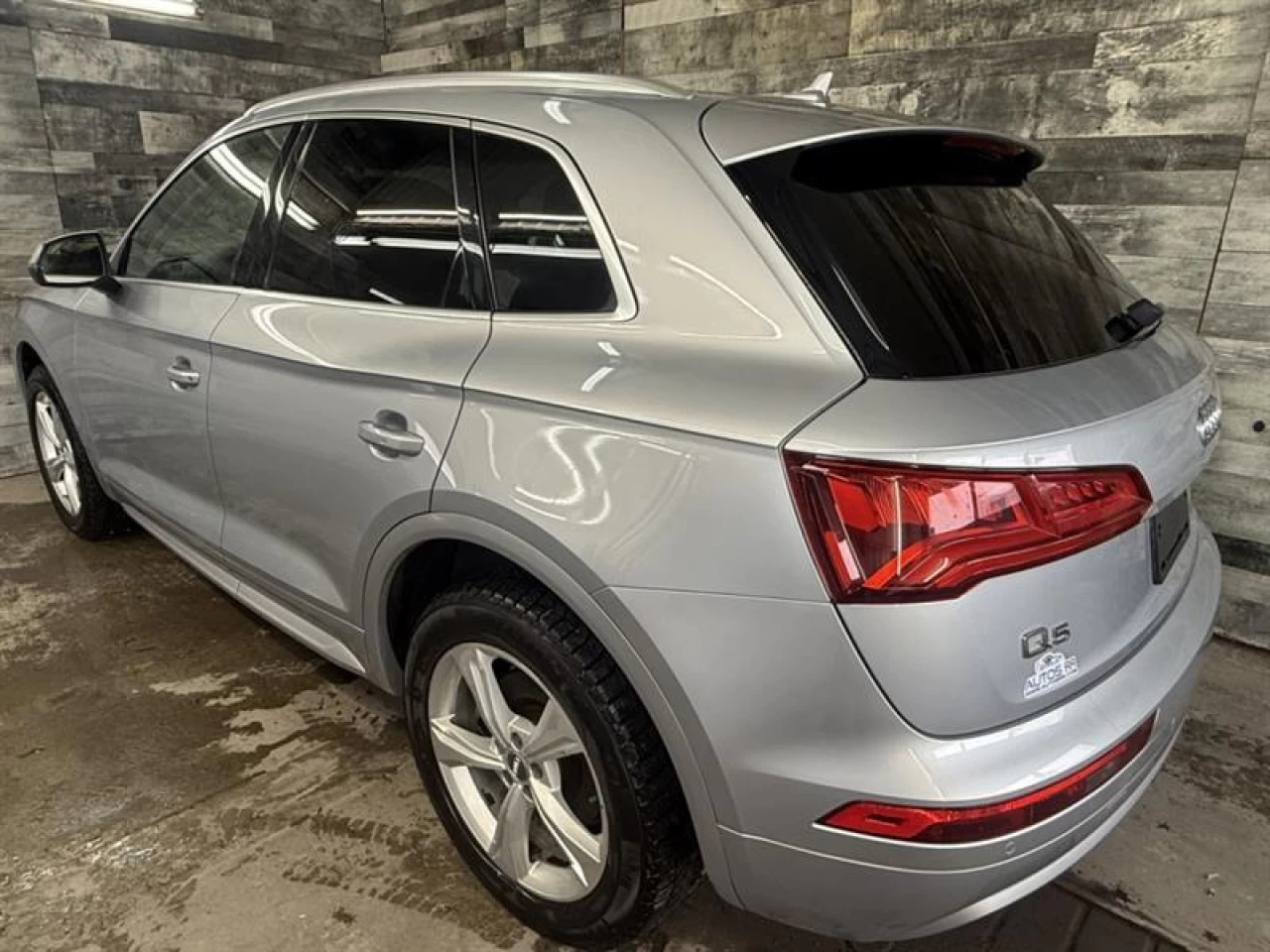 2018 Audi Q5 Progressiv AWD TOIT PANO NAV **APPROUVÉ À 99.9%** Image principale