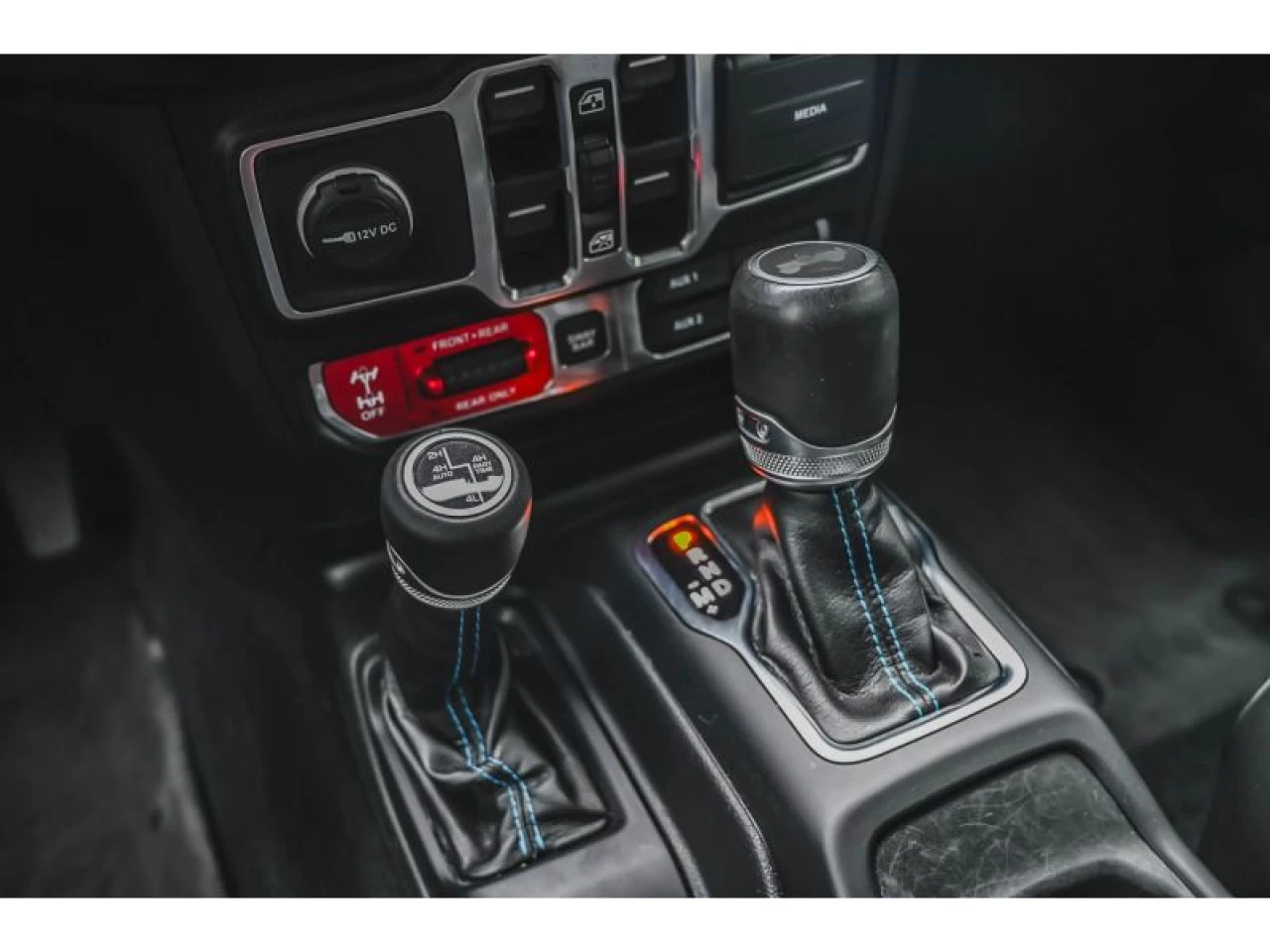 2022 Jeep Wrangler 4XE Unlimited Rubicon 4x4 TOIT SKY ONE-TOUCH Image principale