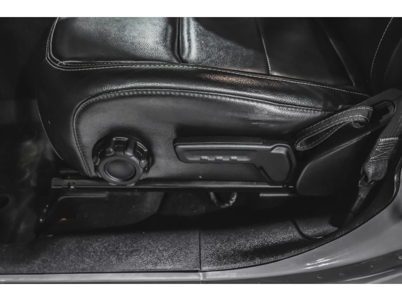 2022 Jeep Wrangler 4XE Unlimited Sahara 4x4 Image principale
