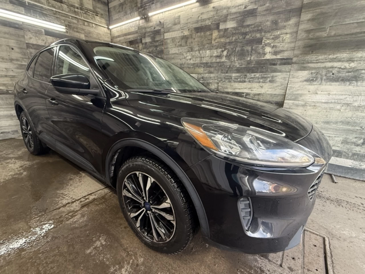 2021 Ford Escape SE AWD APPLE CAR PLAY BLUETHOOT **APPROUVÉE 99,9%* Image principale