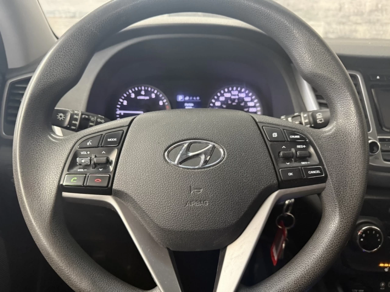 2018 Hyundai Tucson SE AUTO CAM DE RECUL **APPROUVÉ À 99.9%** Image principale