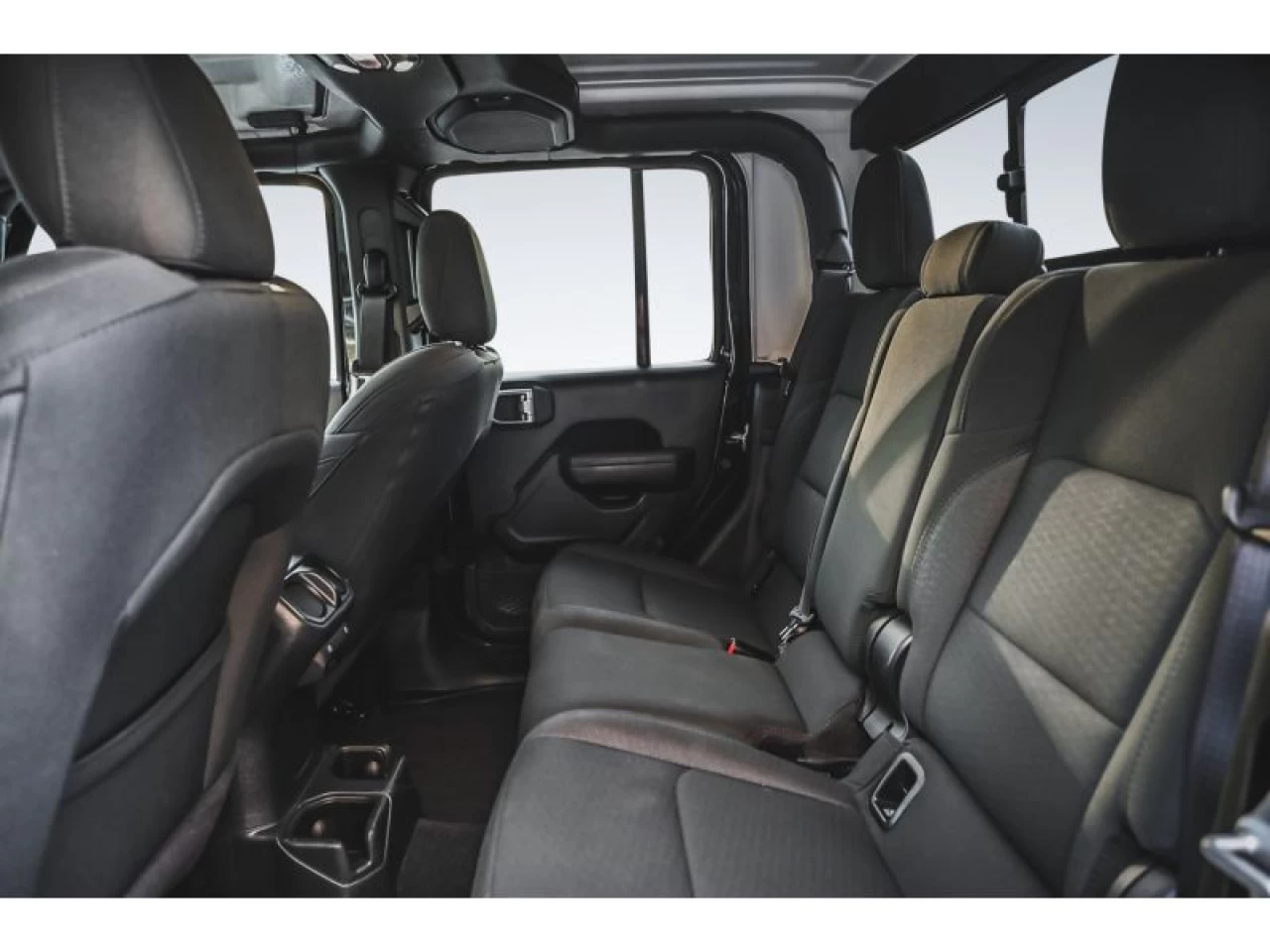 2023 Jeep Gladiator Sport S 4X4 GROUPE TECH REMORQUAGE MAX Image principale