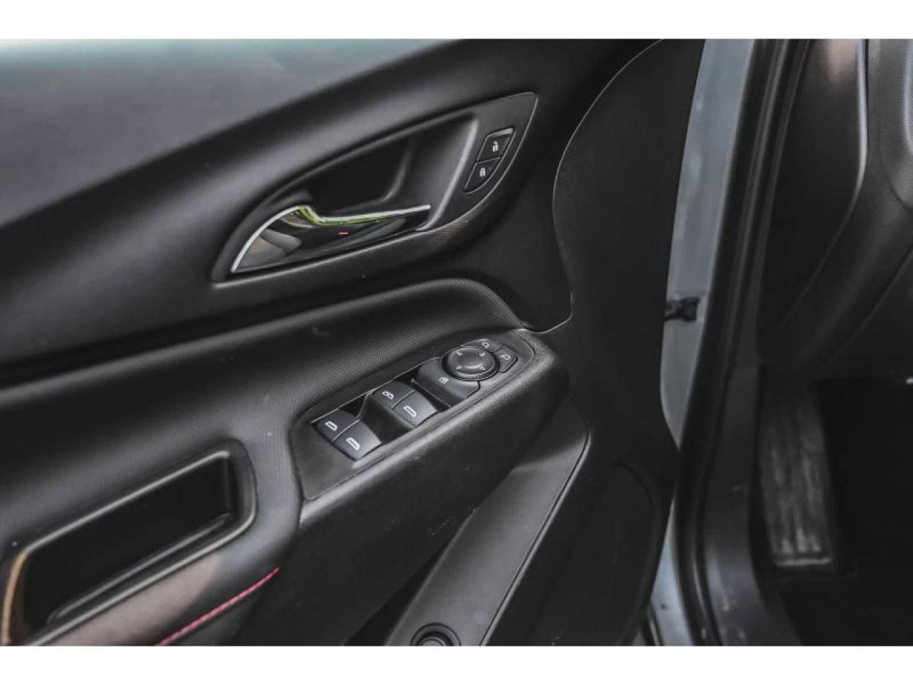2024 Chevrolet Equinox AWD 4dr RS Image principale