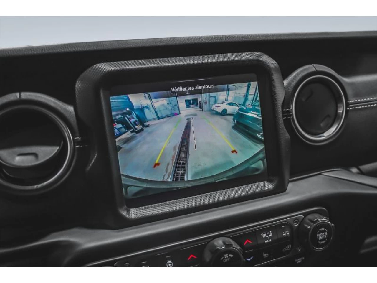 2022 Jeep Wrangler 4XE Unlimited Sahara 4x4 CUIR 2 TOITS Image principale