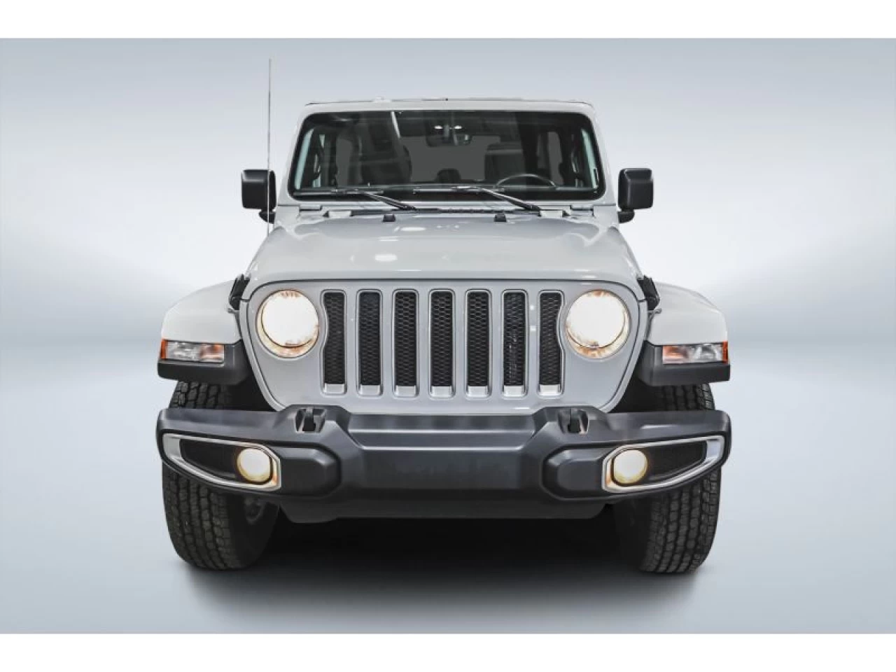 2023 Jeep Wrangler Sahara 4 Door 4x4 GROUPE REMORQUAGE Image principale