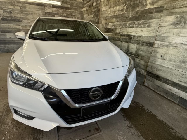 Nissan Versa SV AUTO BLUETOOTH MAGS **APPROUVÉ À 99.9%** 2021