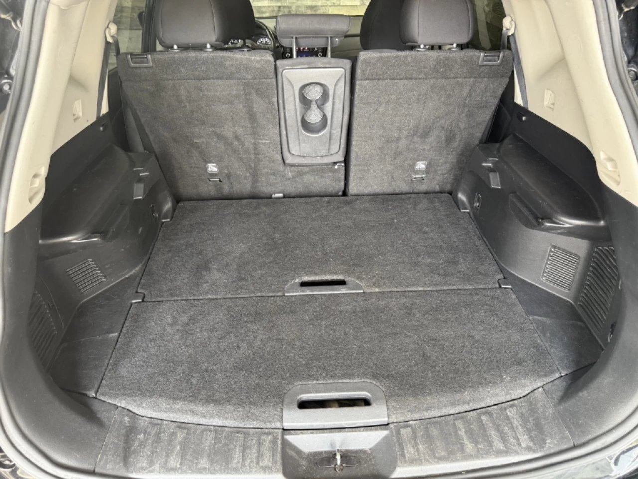 2019 Nissan Rogue S Image principale