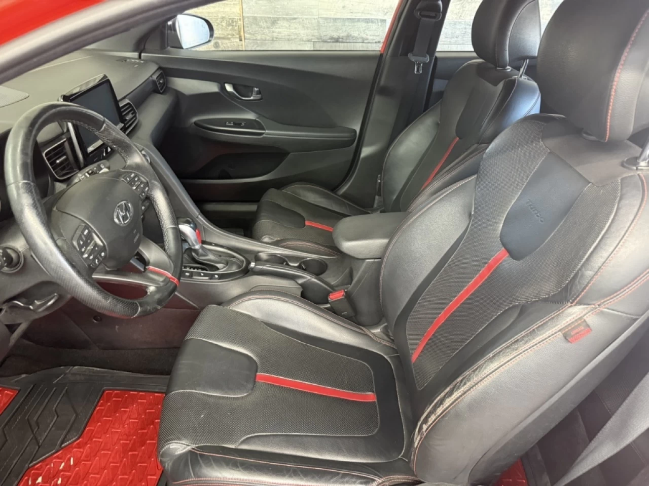 2019 Hyundai Veloster Turbo Tech AUTO CUIR TOIT NAV **APPROUVÉ À 99.9%** Main Image
