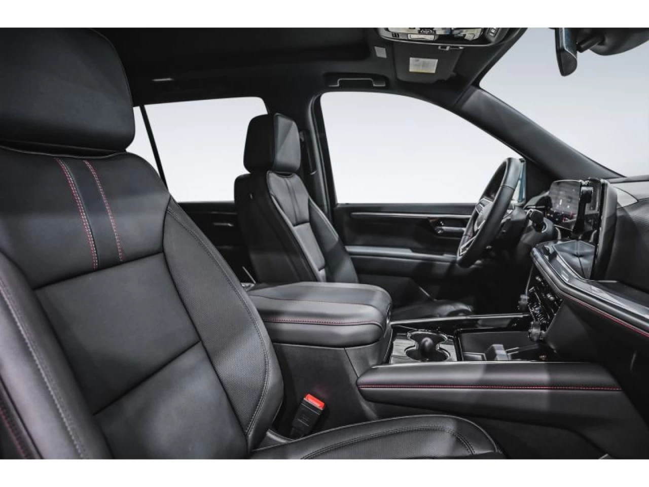 2026 Chevrolet Tahoe RST TOIT PANO GROUPE CONFORT GROUPE REMORQUAGE MAX Image principale