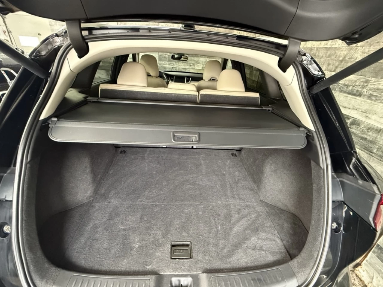 2019 Infiniti QX50 Luxe AWD CUIR TOIT PANO NAV ** APPROUVÉ À 99.9% ** Main Image