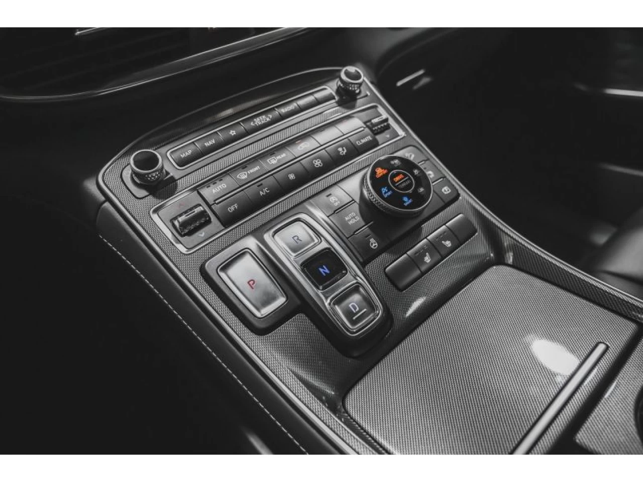 2023 Hyundai Santa Fe Urban AWD CUIR NAVIGATION MAGS BANCS CHAUFFANTS Image principale