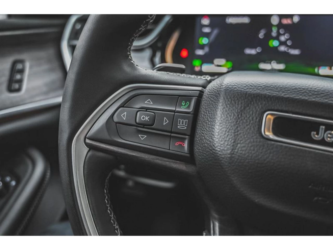 2022 Jeep Grand Cherokee 4xe 4x4 LUXURY REAR SEAT VIDEO PASSENGER SCREEN Image principale