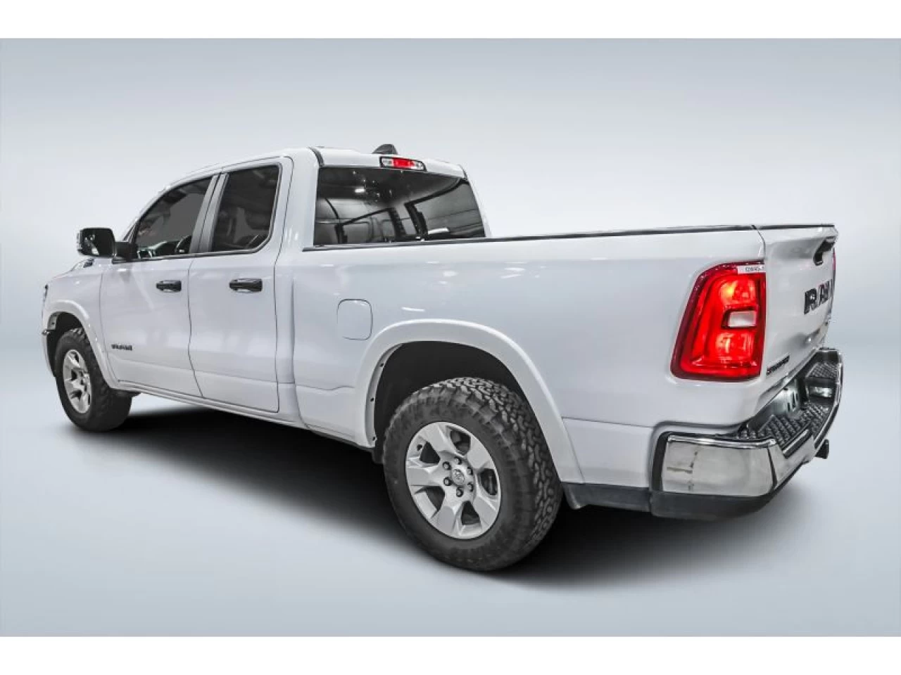 2025 Dodge Ram Big Horn 4x4 Quad Cab 6'4" Box Image principale