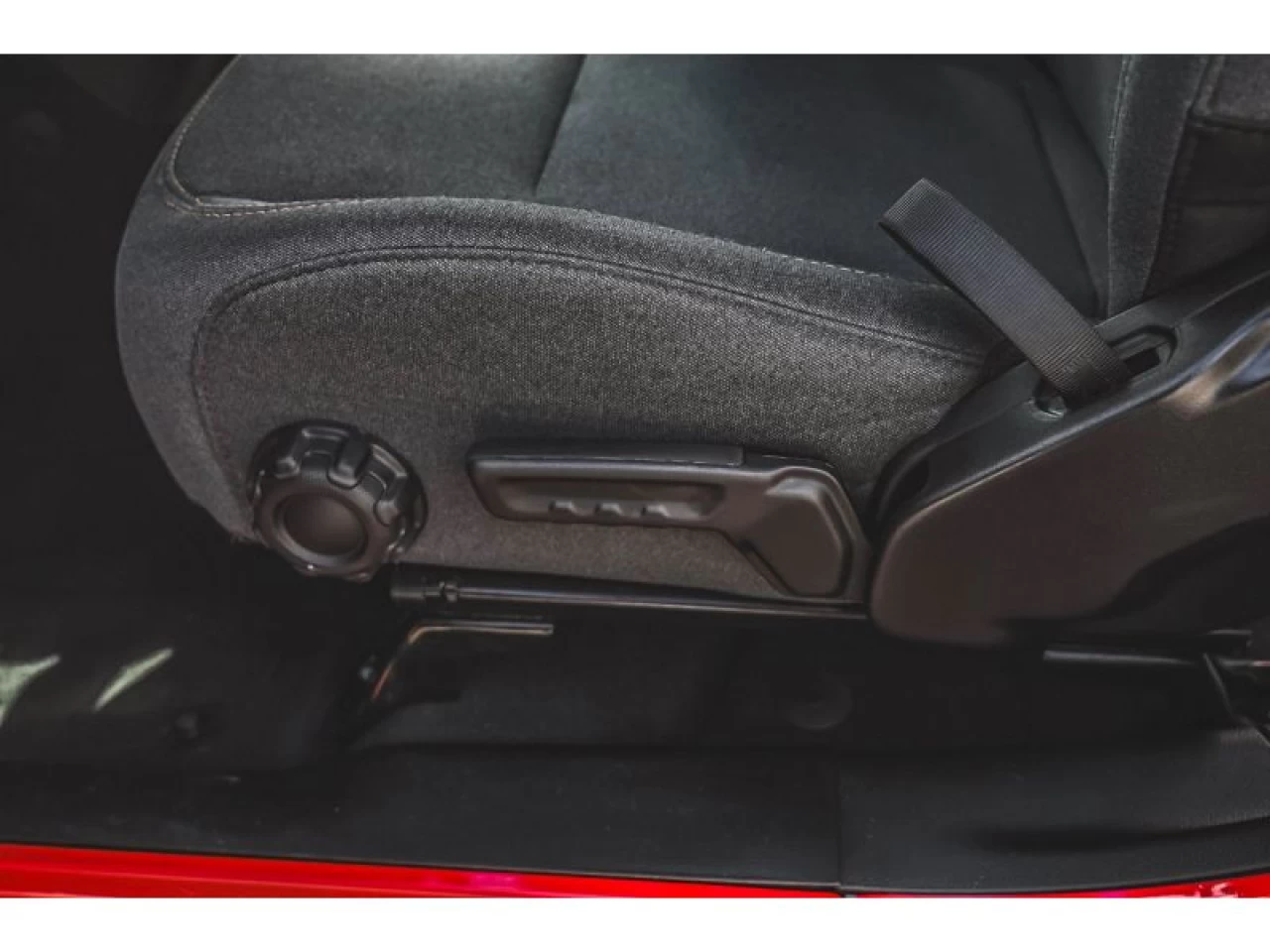 2026 Jeep Wrangler Sport Image principale