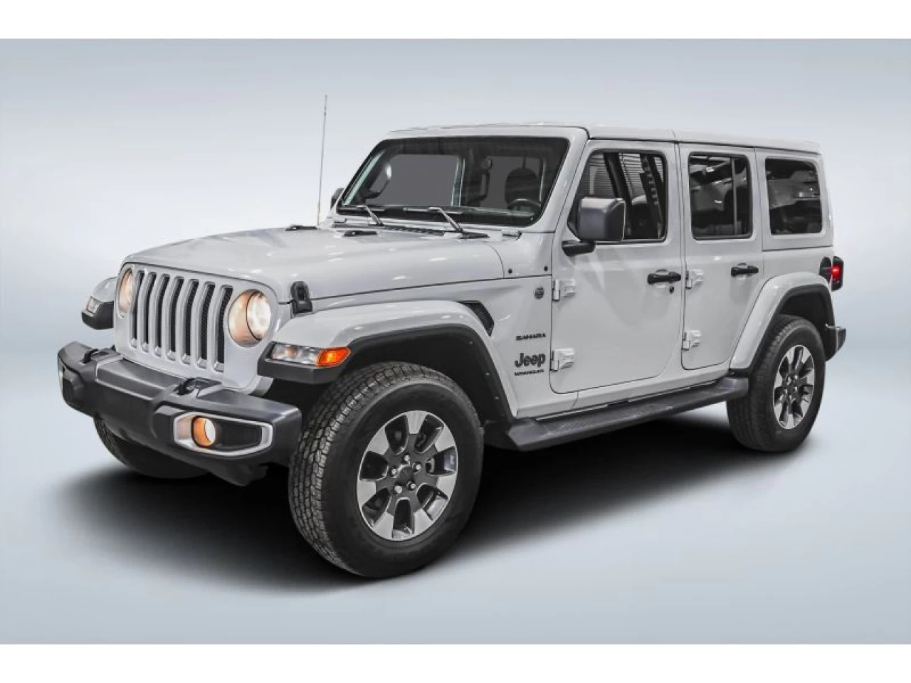 2023 Jeep Wrangler Sahara 4 Door 4x4 GROUPE REMORQUAGE Image principale