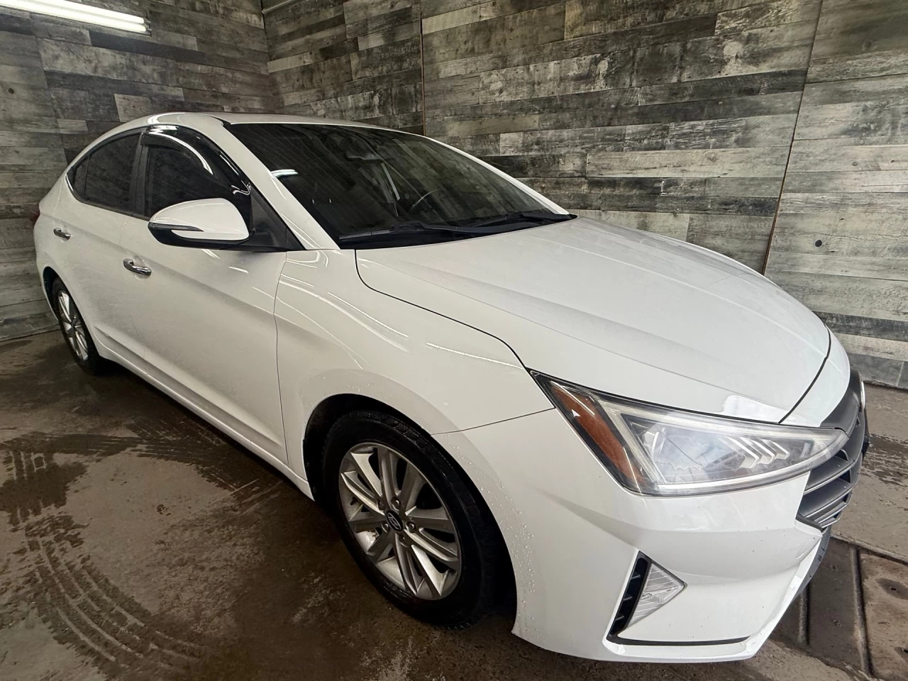 2019 Hyundai Elantra Luxury Image principale