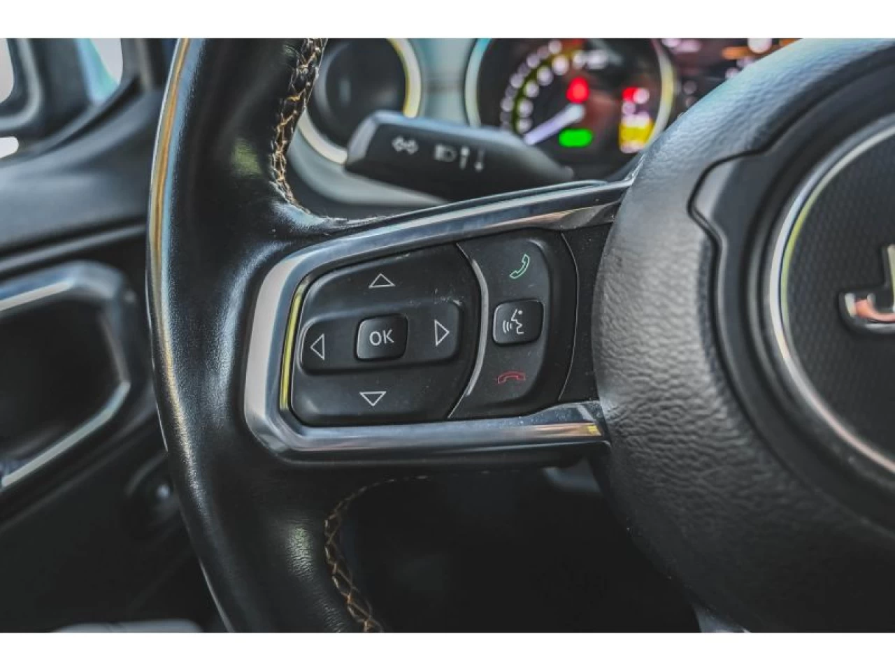 2022 Jeep Wrangler 4XE Unlimited High Altitude TOIT SKY ONE-TOUCH Image principale