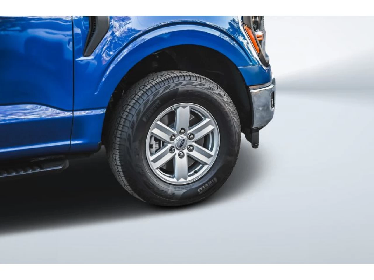 2025 Ford F150 XL 4WD SuperCrew 5.5' Box ecoboost Image principale