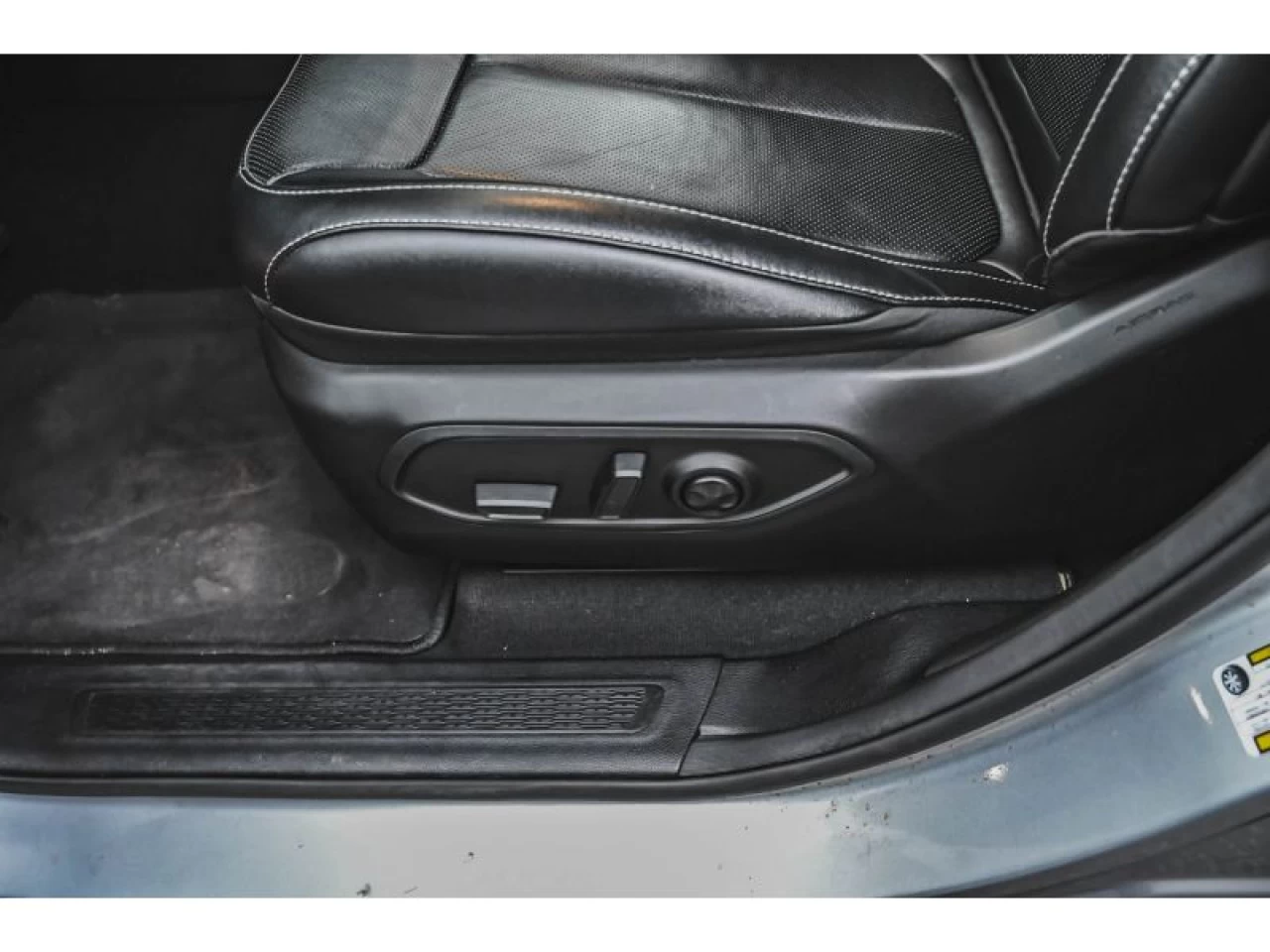 2022 Jeep Grand Cherokee 4xe 4x4 LUXURY REAR SEAT VIDEO PASSENGER SCREEN Image principale
