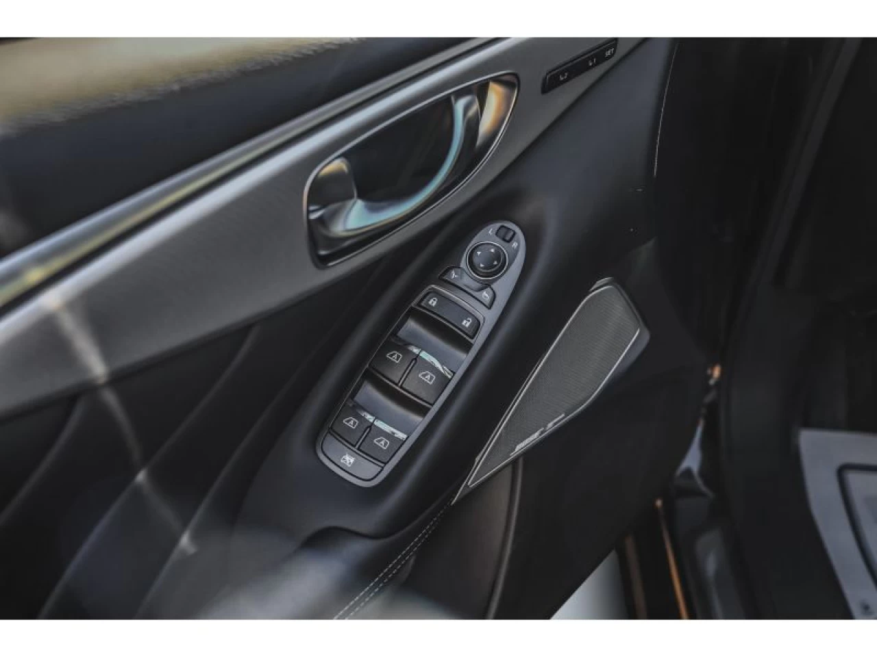 2024 Infiniti Q50 LUXE AWD CUIR TOIT OUVRANT Image principale