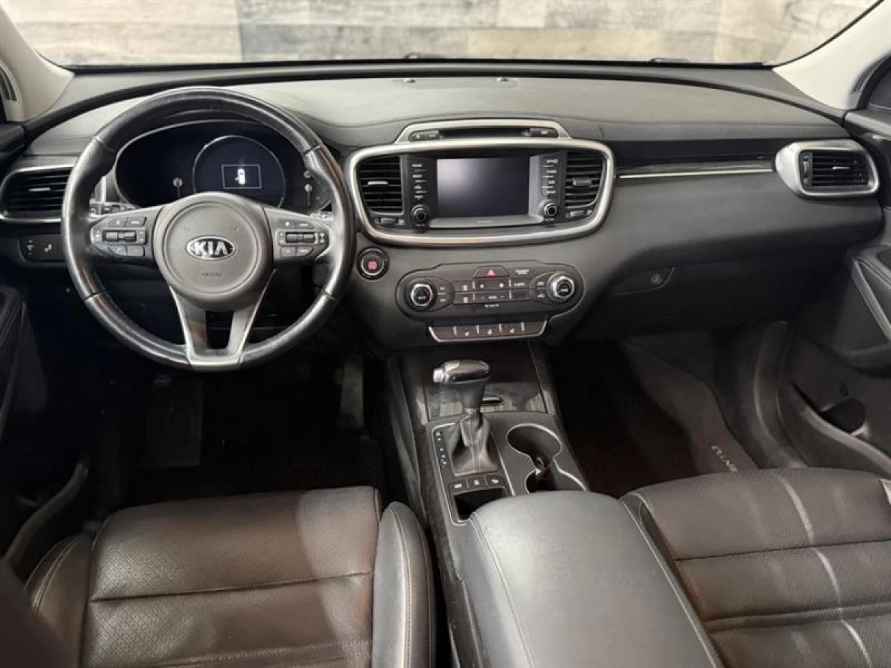 2018 Kia Sorento EX Turbo AWD CUIR **APPROUVÉ À 99.9%** Image principale