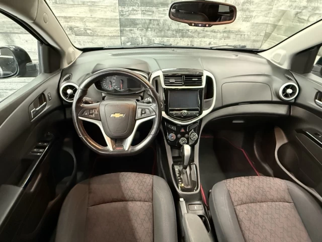 Chevrolet Sonic LT Toit Cam de recul **Approuvé à 99.9%** 2017