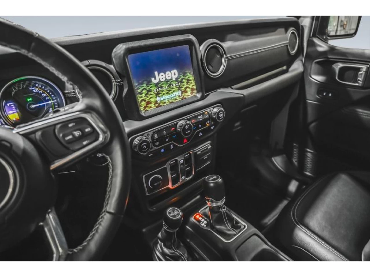 2023 Jeep Wrangler 4XE Sahara 4X4 COLD WEATHER GROUP Image principale