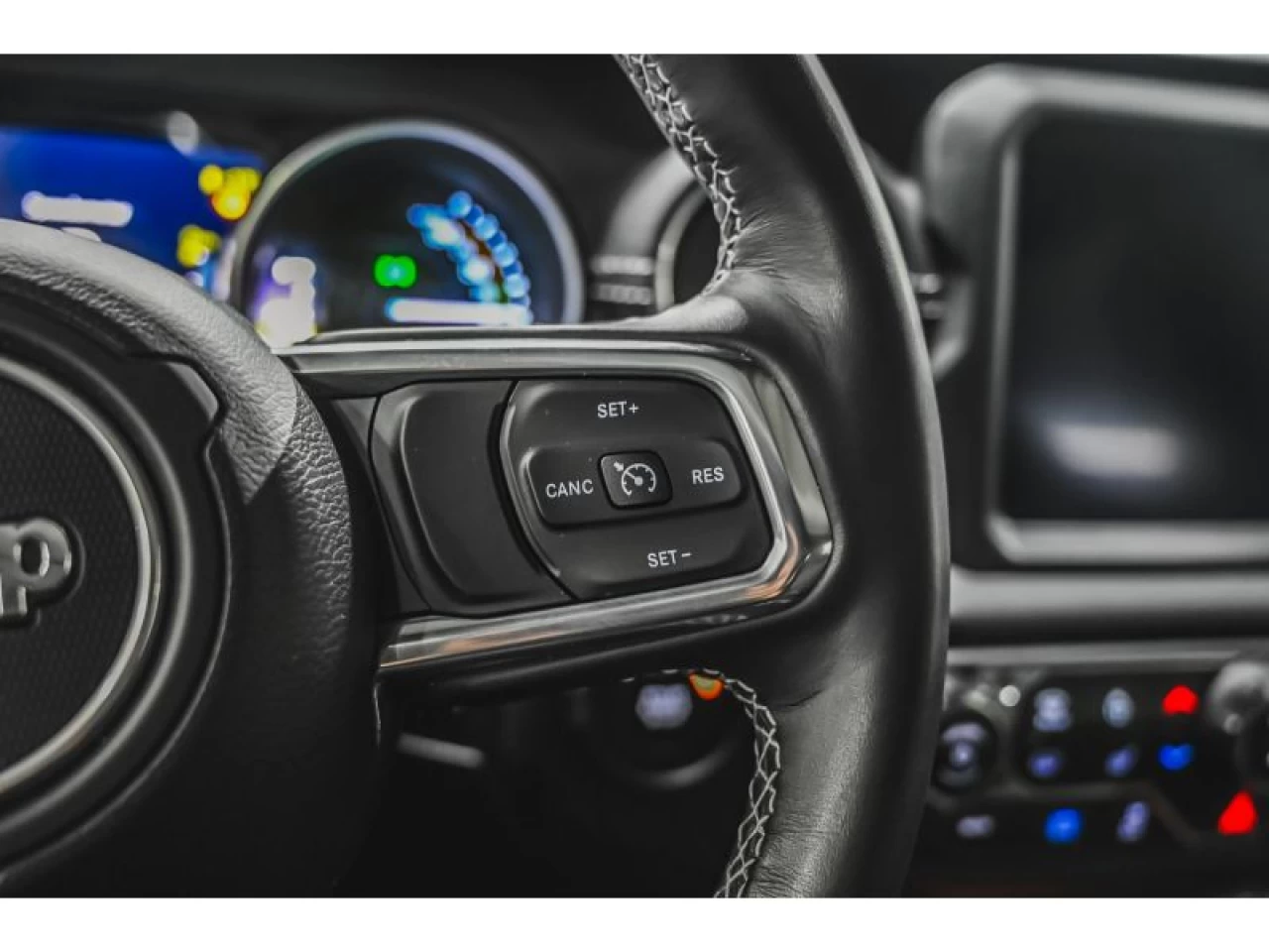 2023 Jeep Wrangler 4XE Sahara 4X4 COLD WEATHER GROUP Image principale