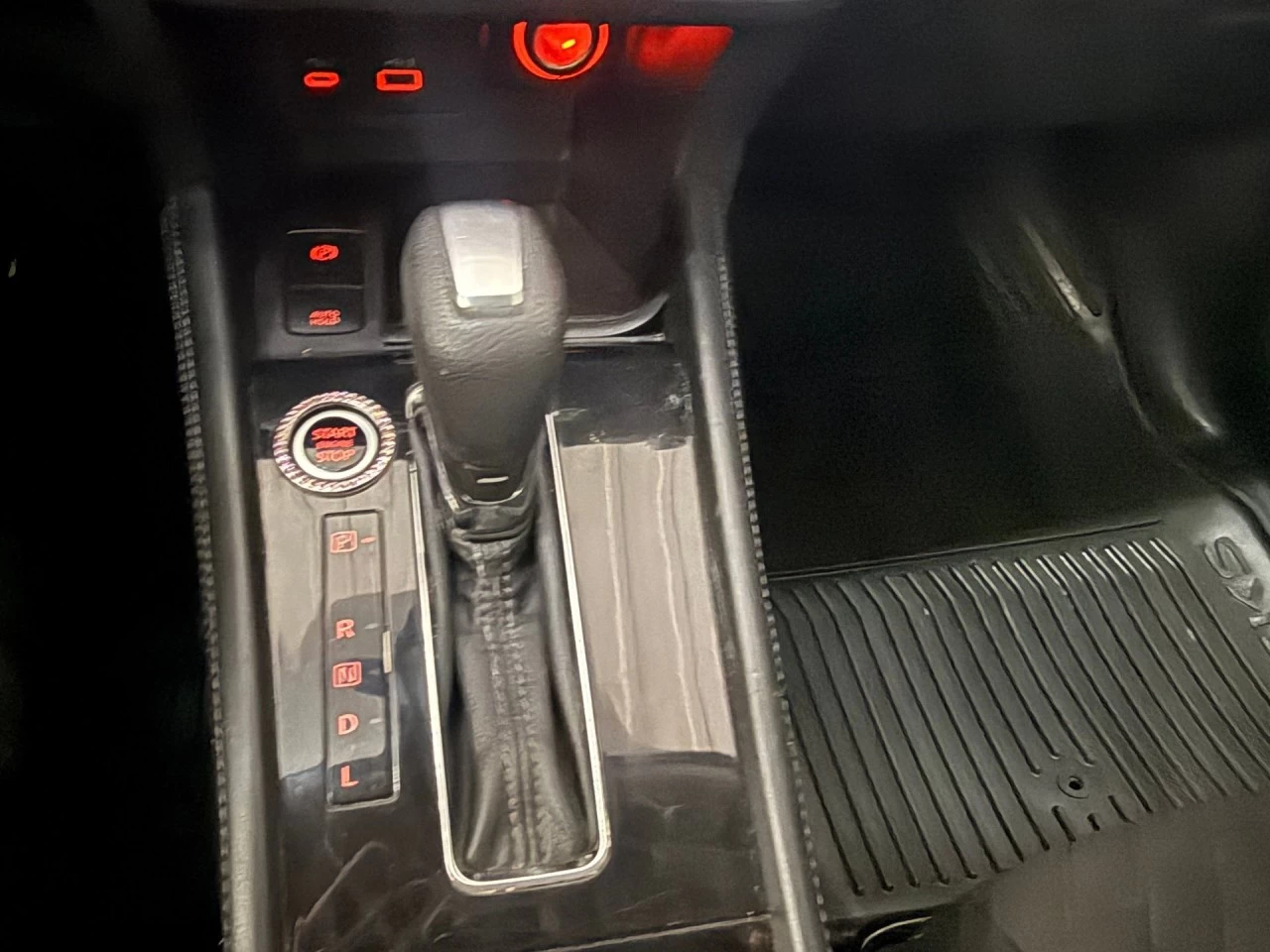 2022 Nissan Kicks SV Xtronic CVT Image principale