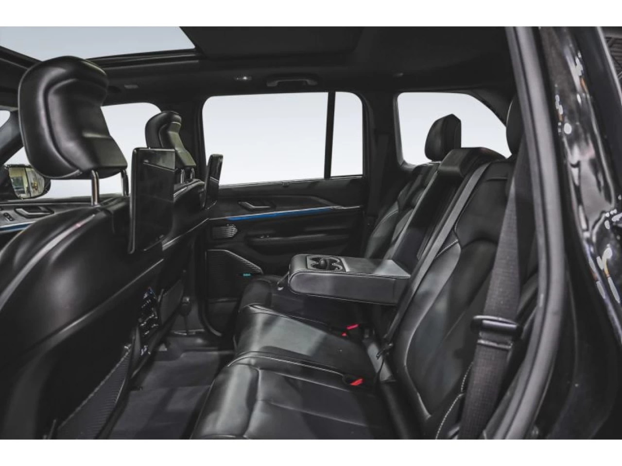 2023 Jeep Grand Cherokee 4xe Overland 4X4 Image principale